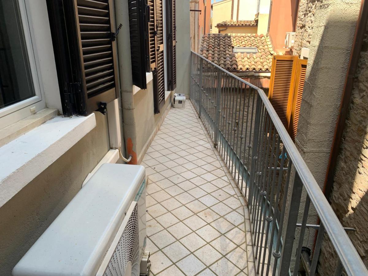 Casa Tangerina Apartment Песаро Екстериор снимка