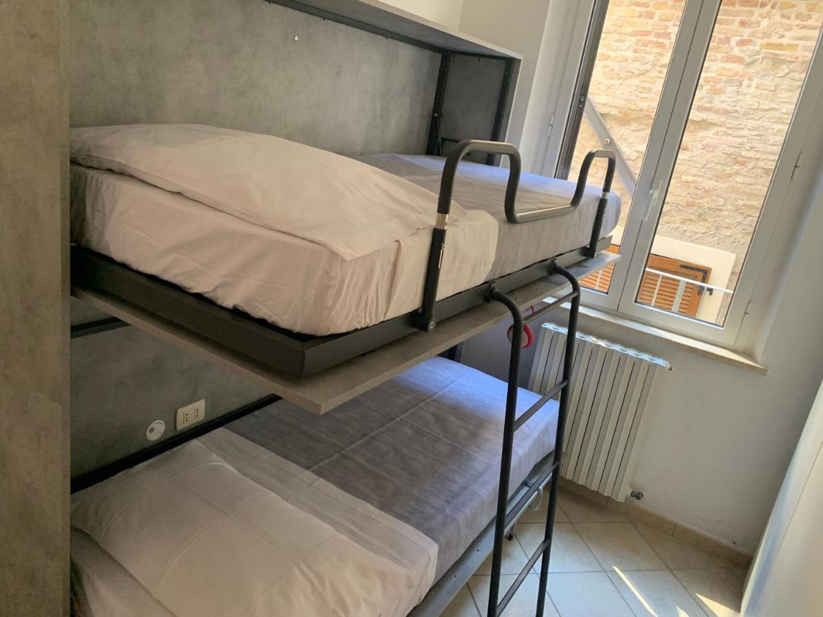 Casa Tangerina Apartment Песаро Екстериор снимка